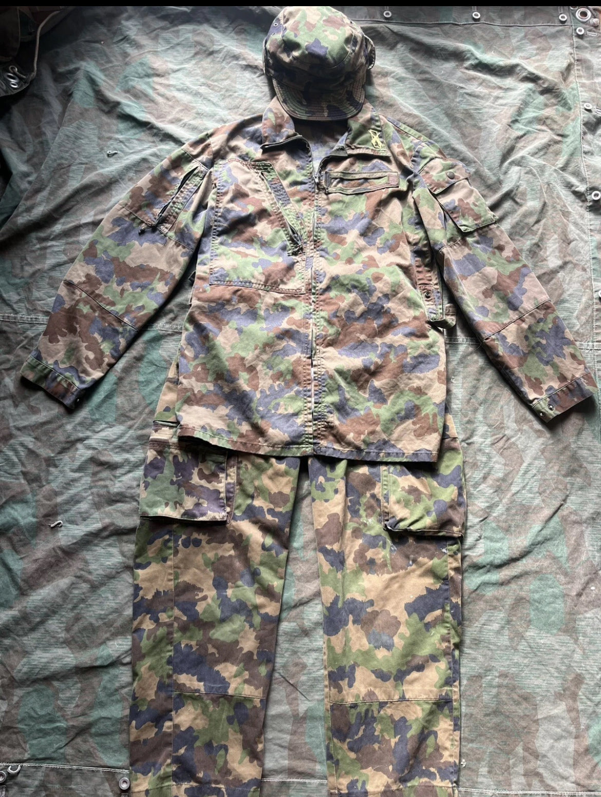 Modern Swiss army field combat uniform complete taz 90 camo jacket pants cap early model