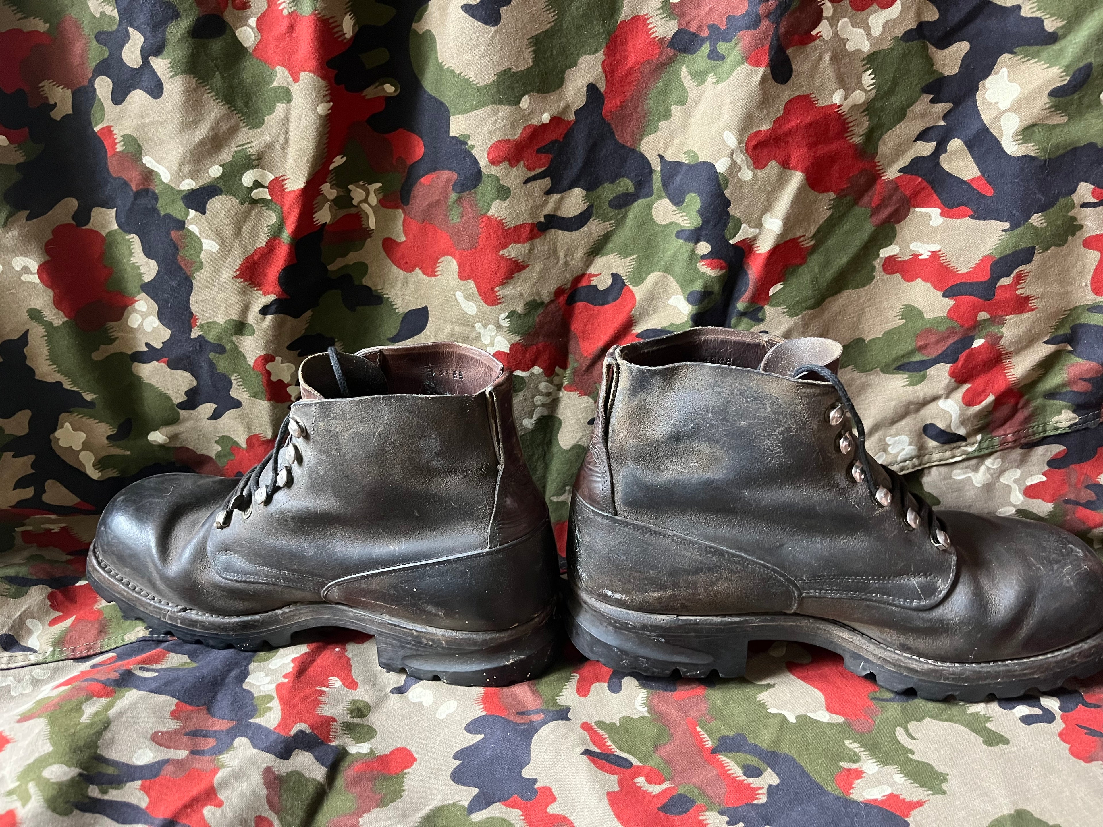 Cold War Swiss army shoes boots leather size 42/43