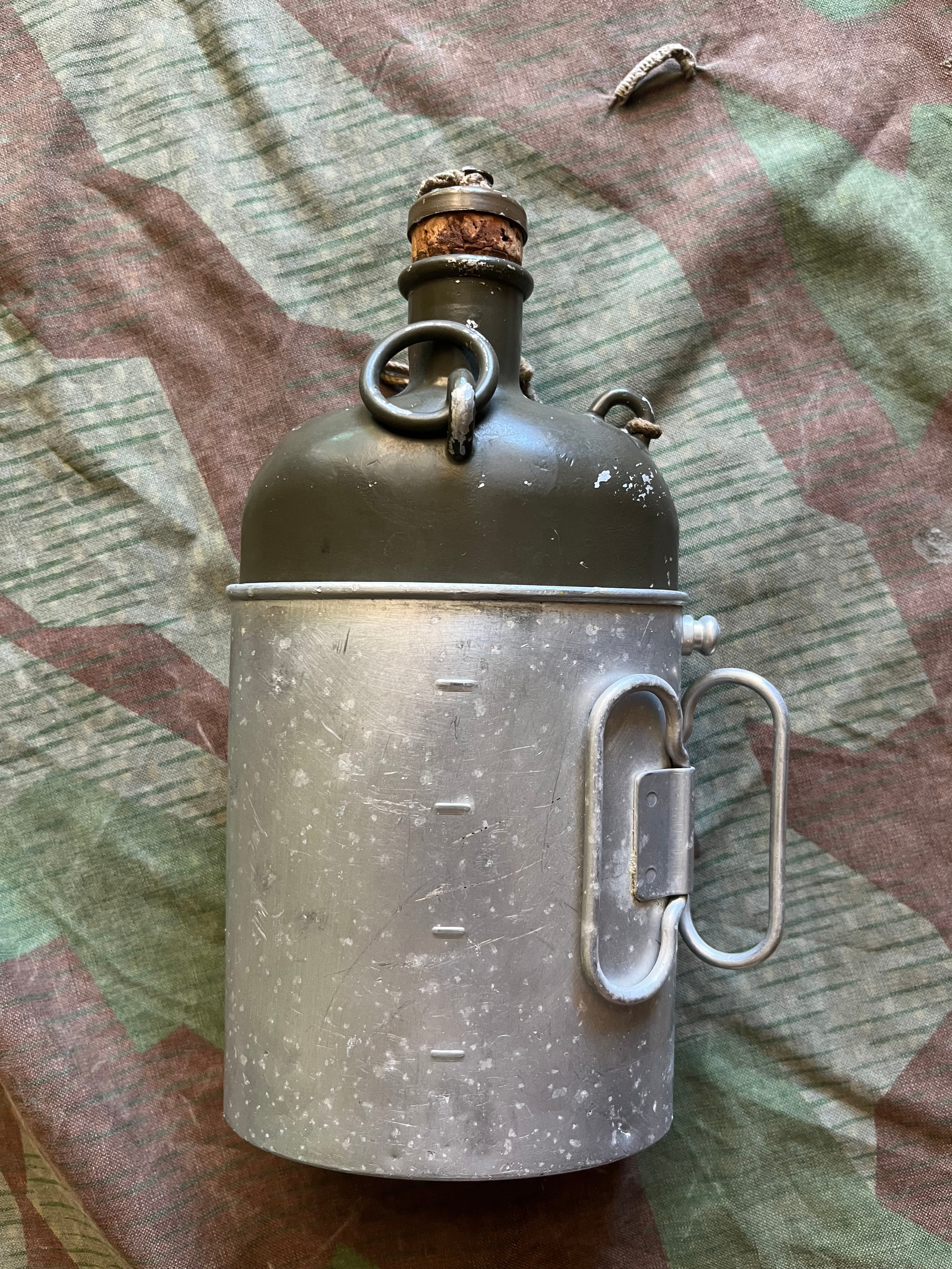 WW2 Swiss army canteen water bottle uniform soldier all troops