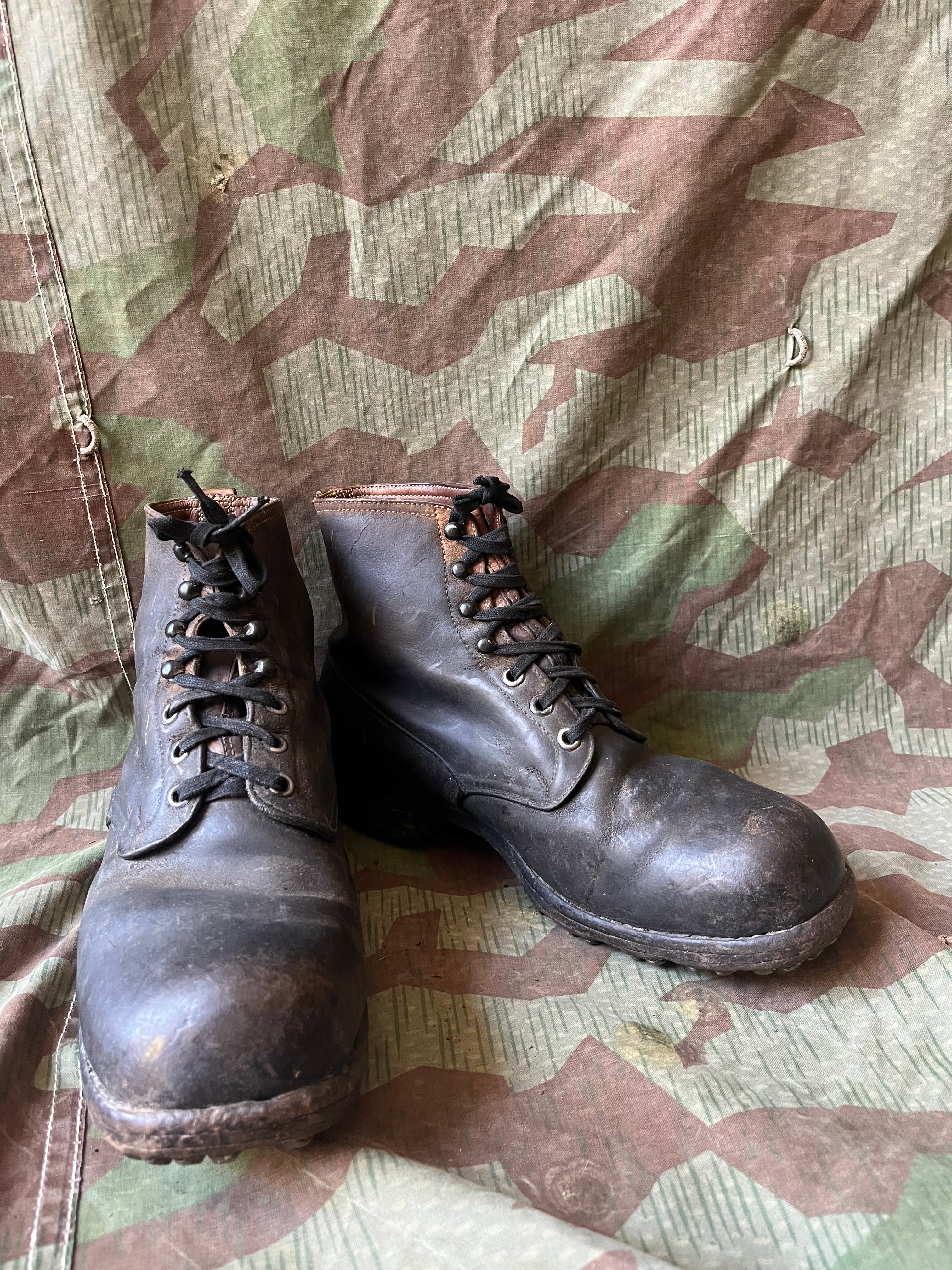 WW1/interwar/WW2 swiss army leather shoes nails boots eu size 42/43