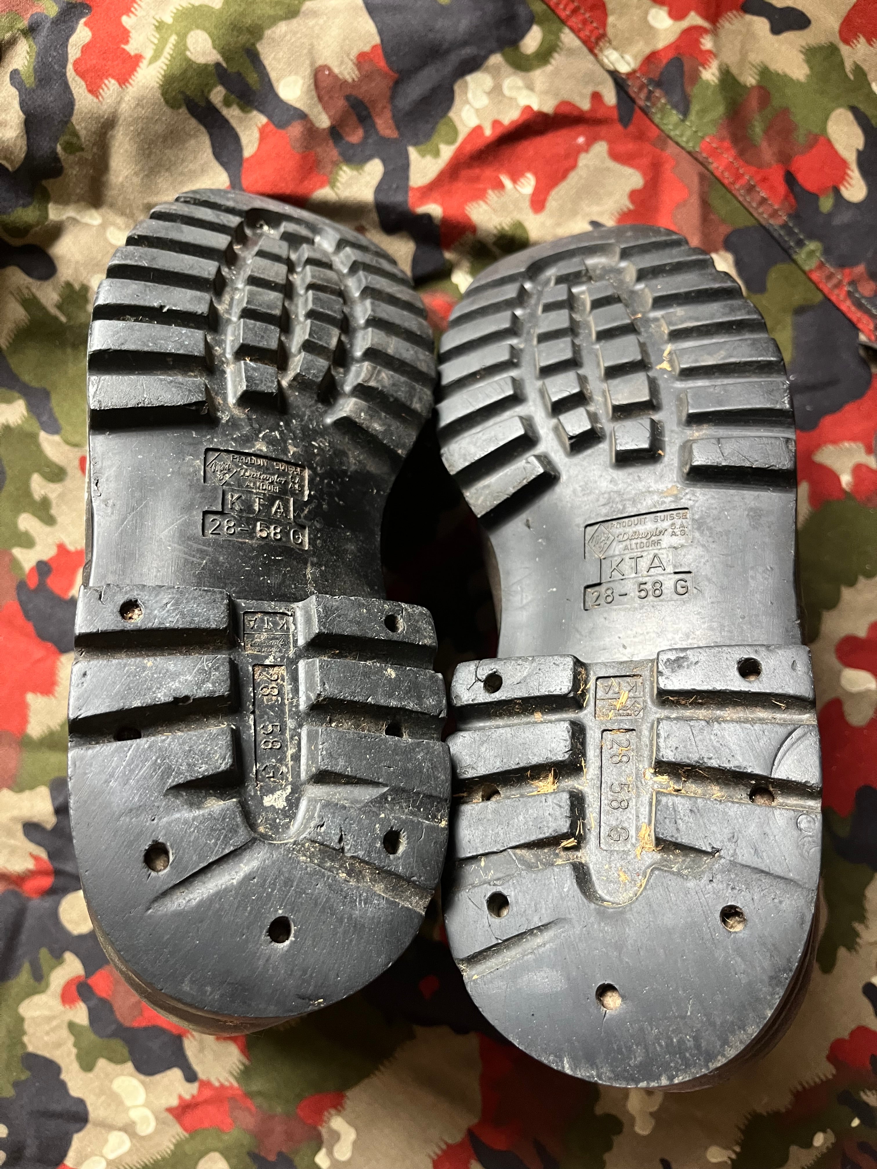 Cold War Swiss army shoes boots leather size 42/43
