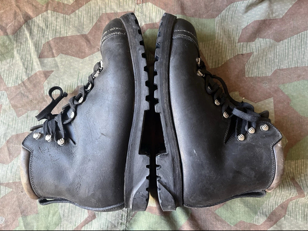 Cold War Swiss army mountain troops infantry shoes boots uniform soldier