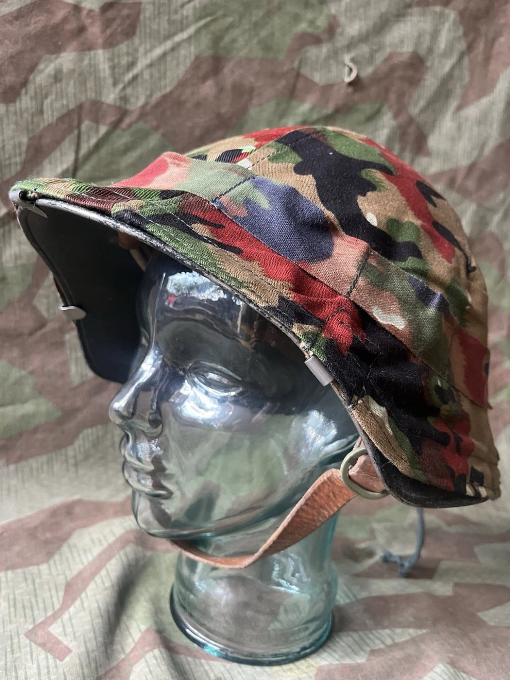 Cold War Swiss army m18 helmet with camo cover taz 57 alpenflage uniform soldier