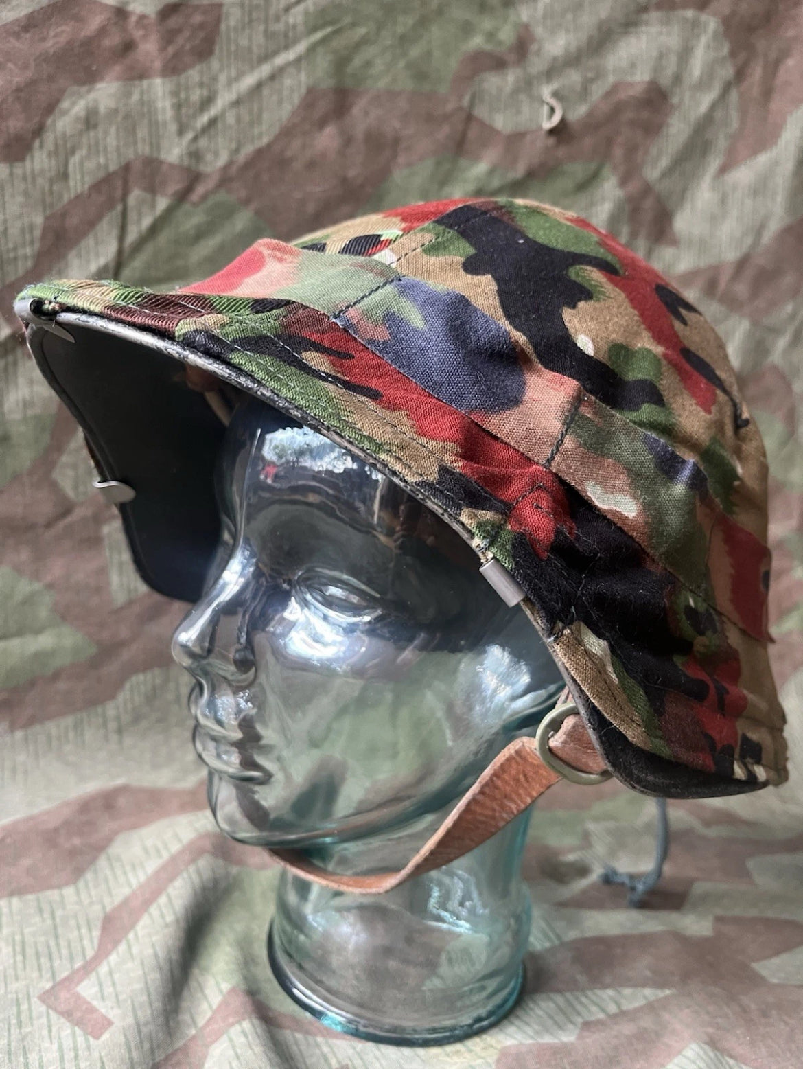 Cold War Swiss army m18 helmet with camo cover taz 57 alpenflage uniform soldier