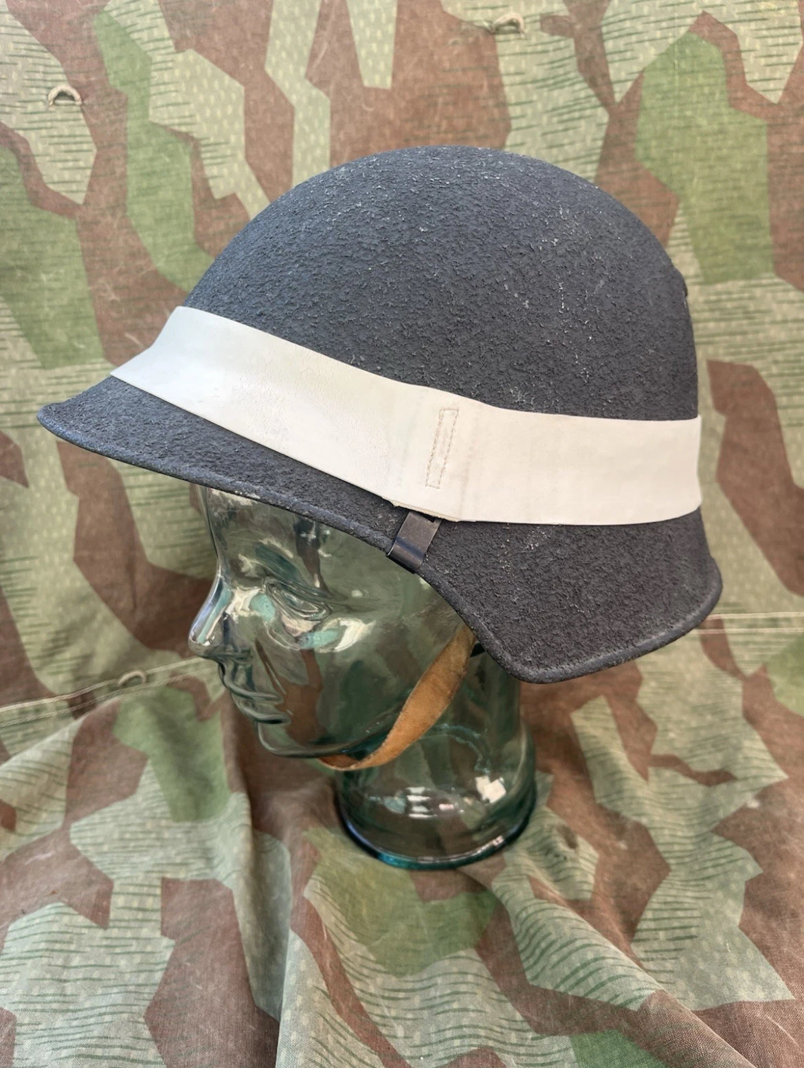 Cold War Swiss army m18 helmet maneuvers band exercices shell uniform soldier