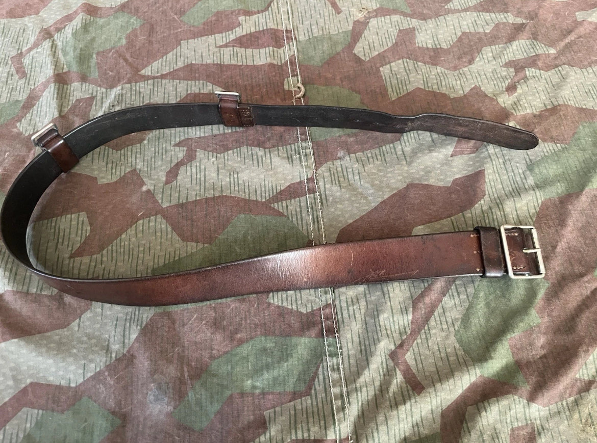 WW2 Swiss army officer NCO leather belt gear with hooks uniform