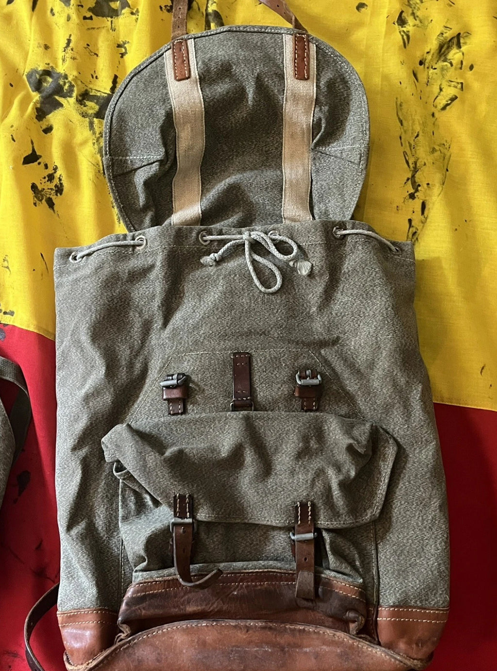 Cold War Swiss army complète backpack set infantry mountain haversack salt and pepper Breadbag soldier