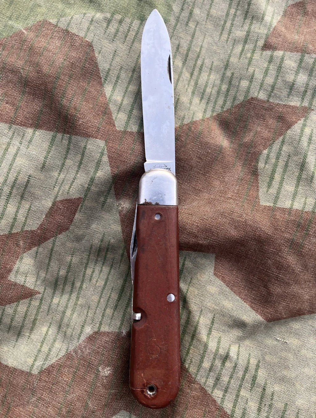 Cold War Swiss Army knife blade cutter tool