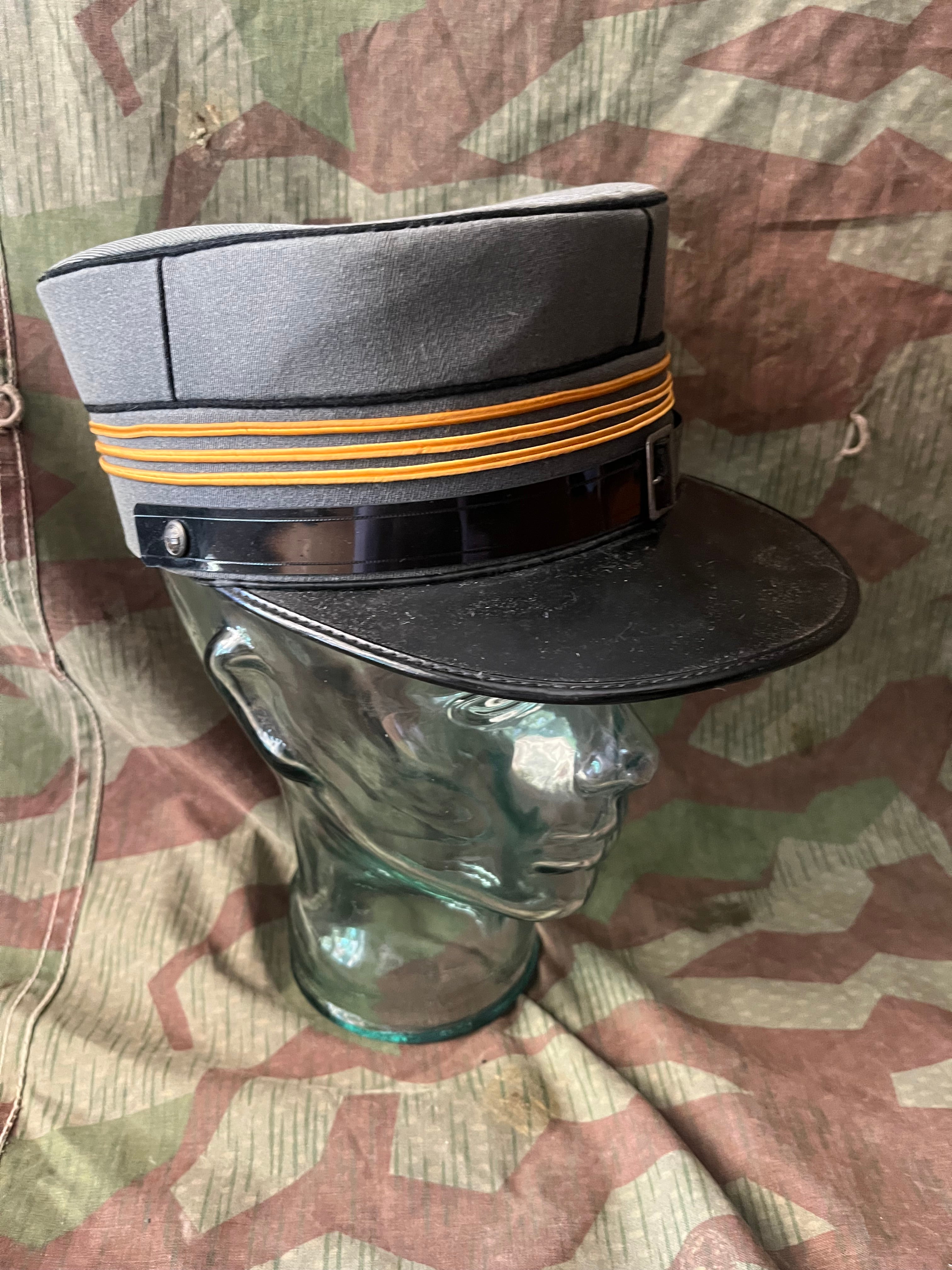 Cold War Swiss army captain officer visor cap hat kepi uniform ord.1949