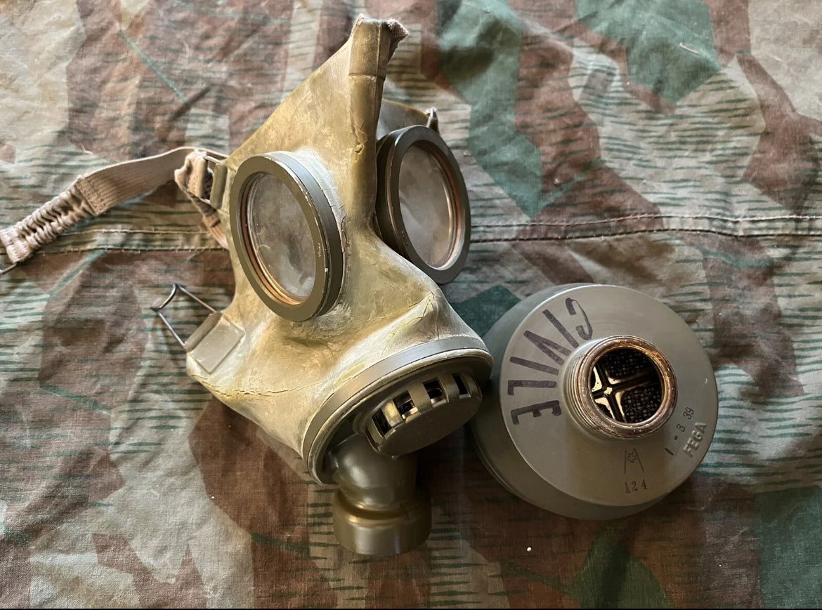 WW2 Swiss army civil defense gas mask gas mask protection gasmask uniform soldier