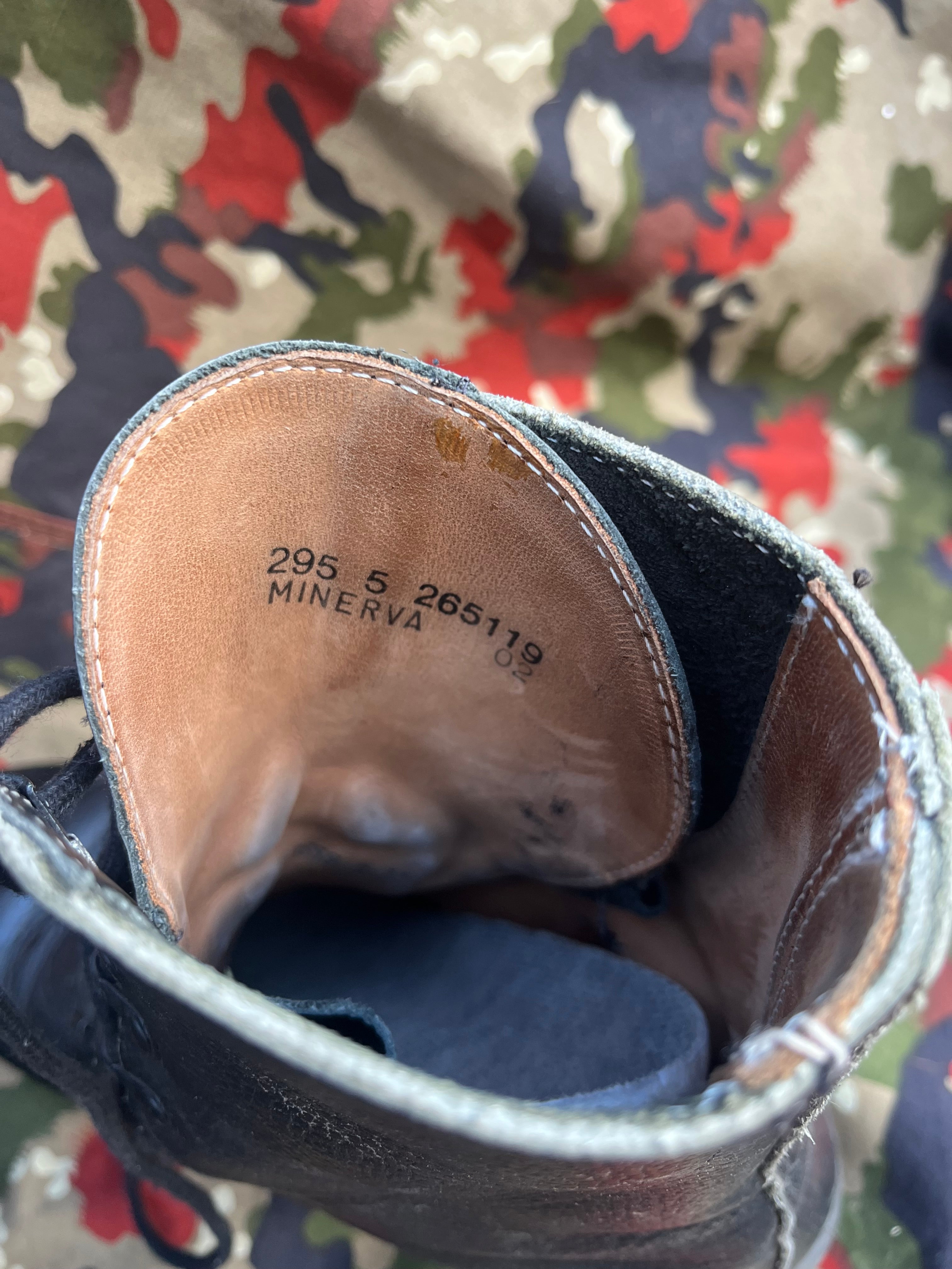 Modern Swiss army shoes KS90 combat boots shoes size 45 eu