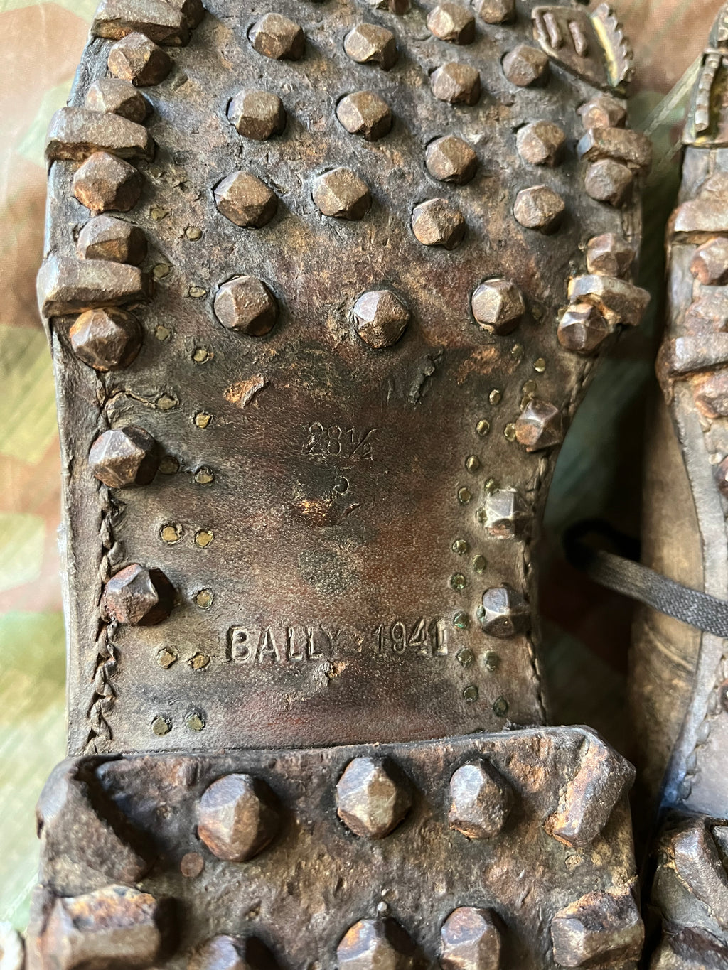WW2 Swiss army tricouni nail shoes boots with nails mountain size eu 44/45 uniform soldier