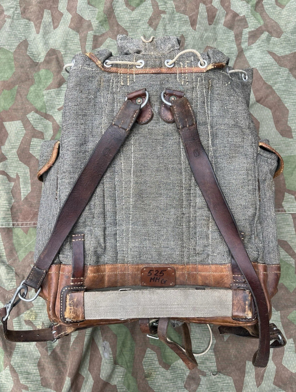 WW2 Swiss army mountain troops infantry backpack haversack salt and pepper uniform soldier model 44