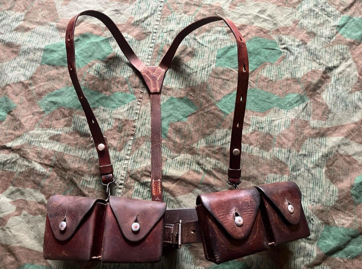 WW2/interwar Swiss army webbing set y straps suspenders belt ammo pouches web gear leather uniform soldier