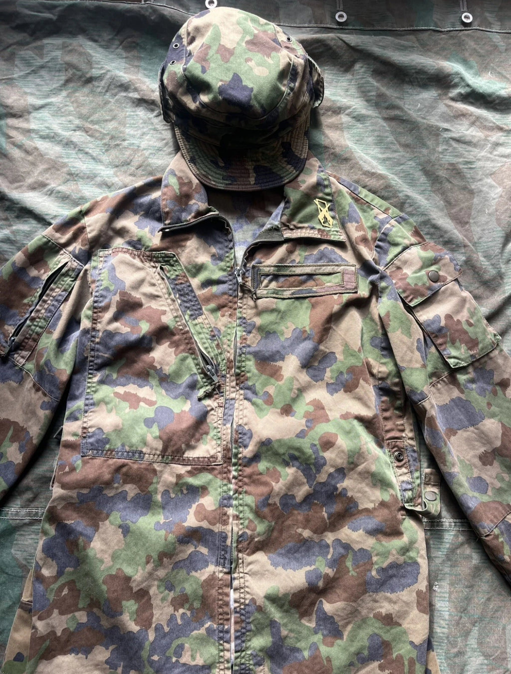 Modern Swiss army field combat uniform complete taz 90 camo jacket pants cap early model