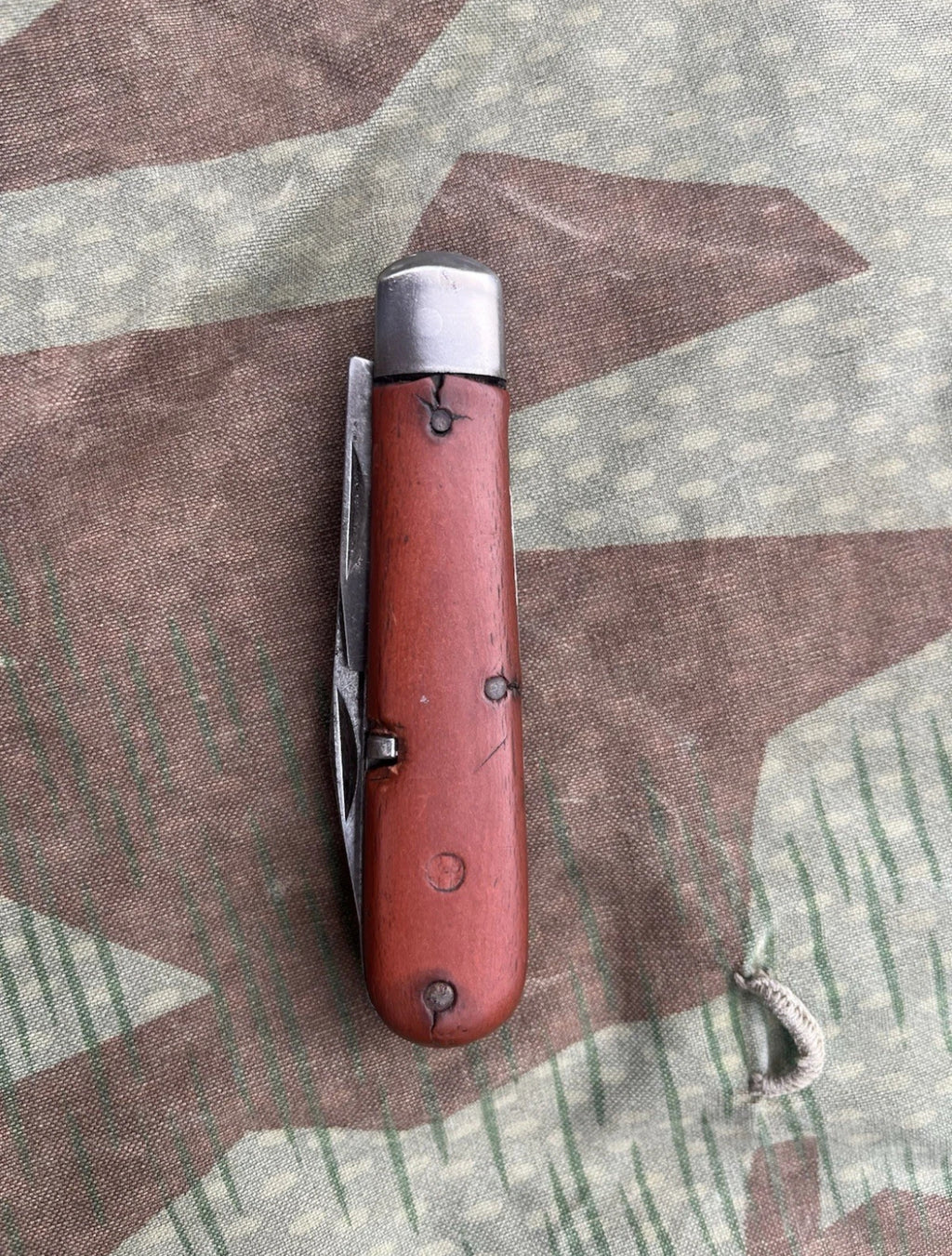 WW2 Swiss army pocket knife blade tool uniform soldier wenger