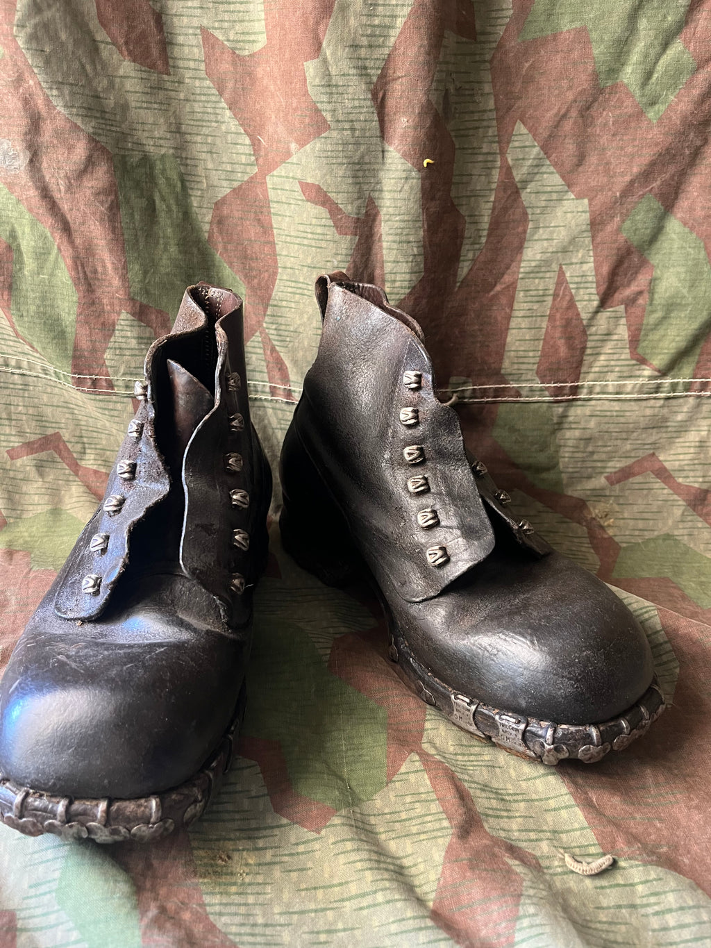 Cold War Swiss army shoes tricouni nails boots uniform soldier