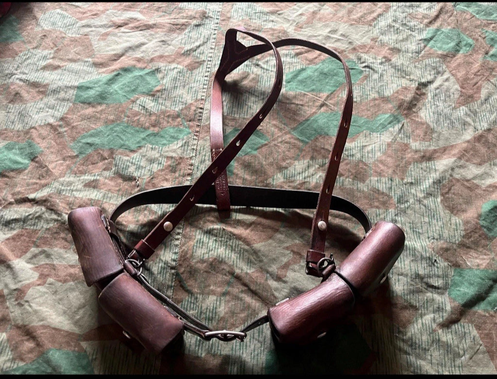 WW2/interwar Swiss army webbing set y straps suspenders belt ammo pouches web gear leather uniform soldier