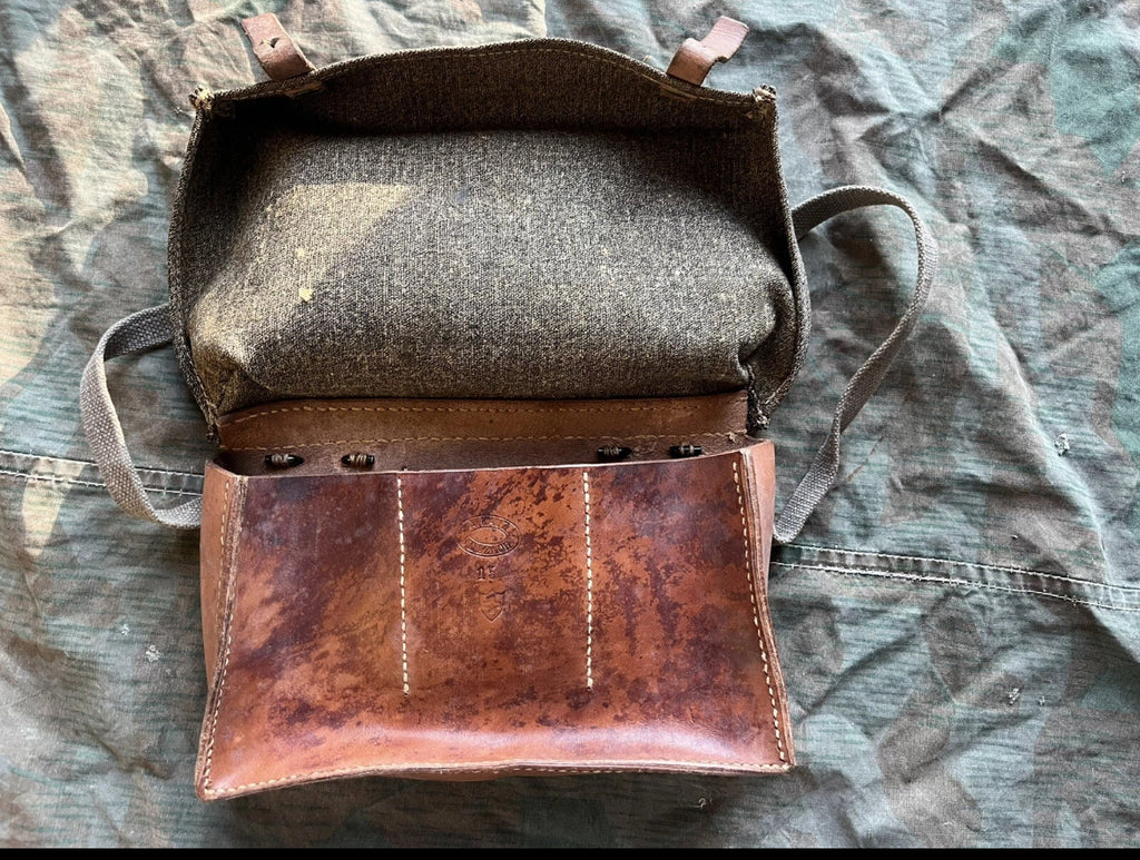 WW1/interwar/WW2 Swiss army extra ammo pouch bag gear uniform soldier