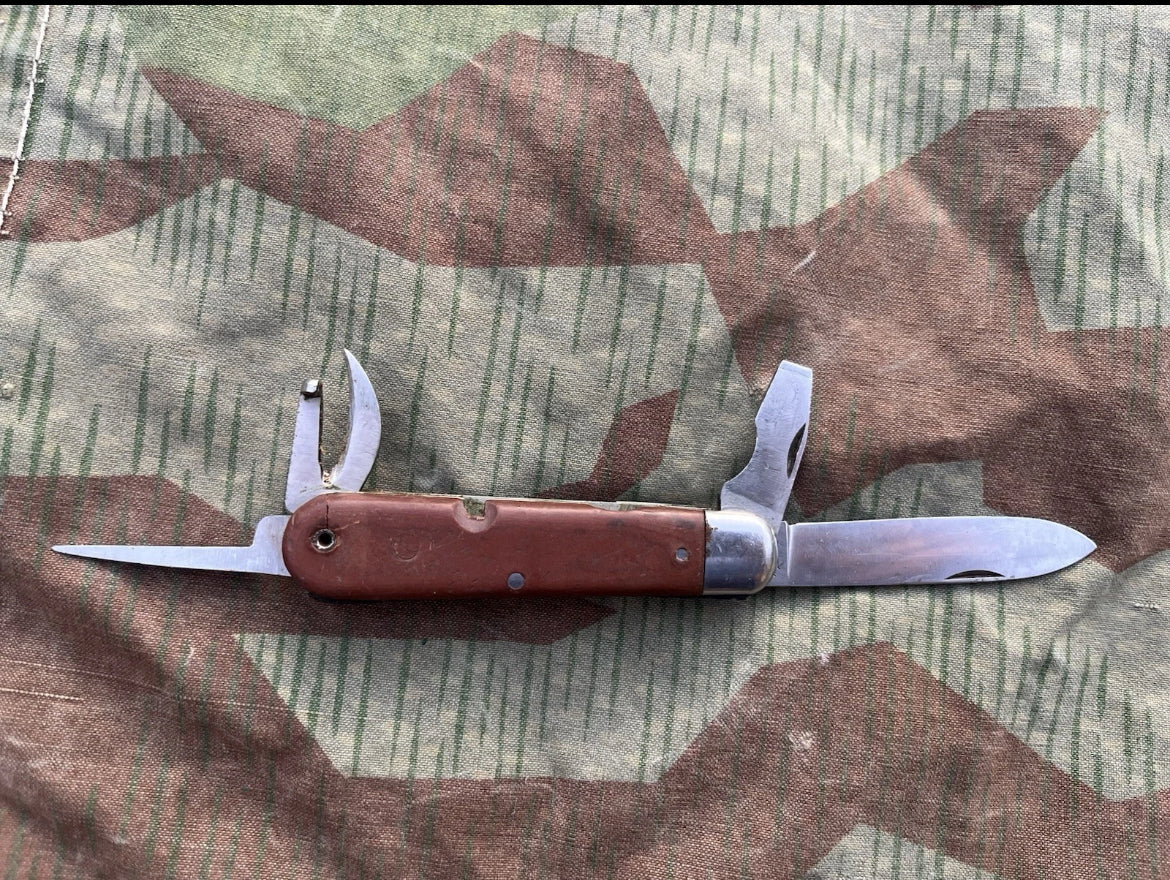 Cold War Swiss Army knife blade cutter tool