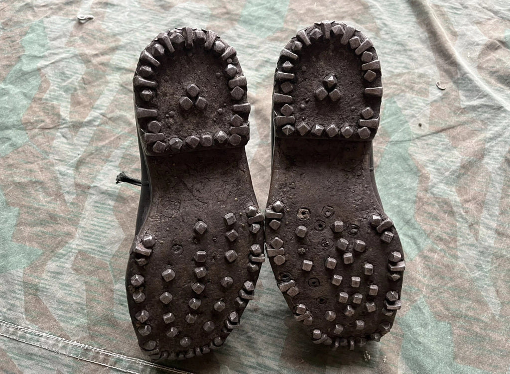 Cold War Swiss army shoes nails tricouni boots leather uniform soldier