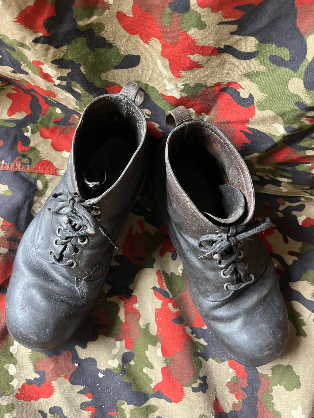 WW1/interwar/WW2 swiss army leather shoes nails boots eu size 42/43
