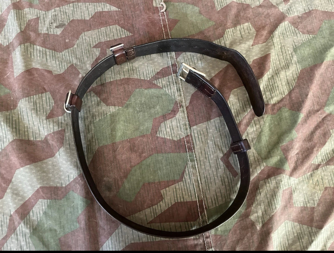 WW2 Swiss army officer NCO leather belt gear with hooks uniform