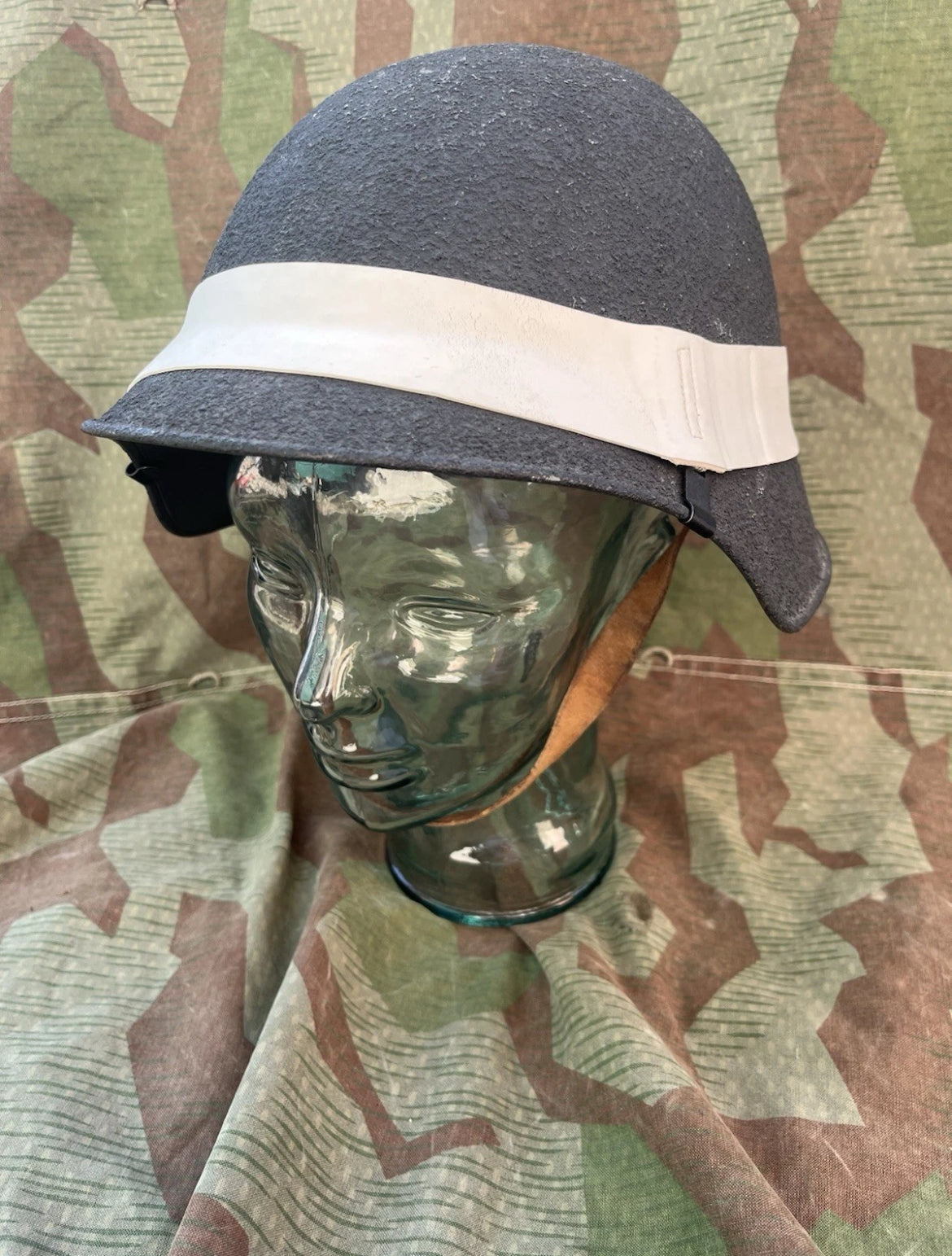 Cold War Swiss army m18 helmet maneuvers band exercices shell uniform soldier