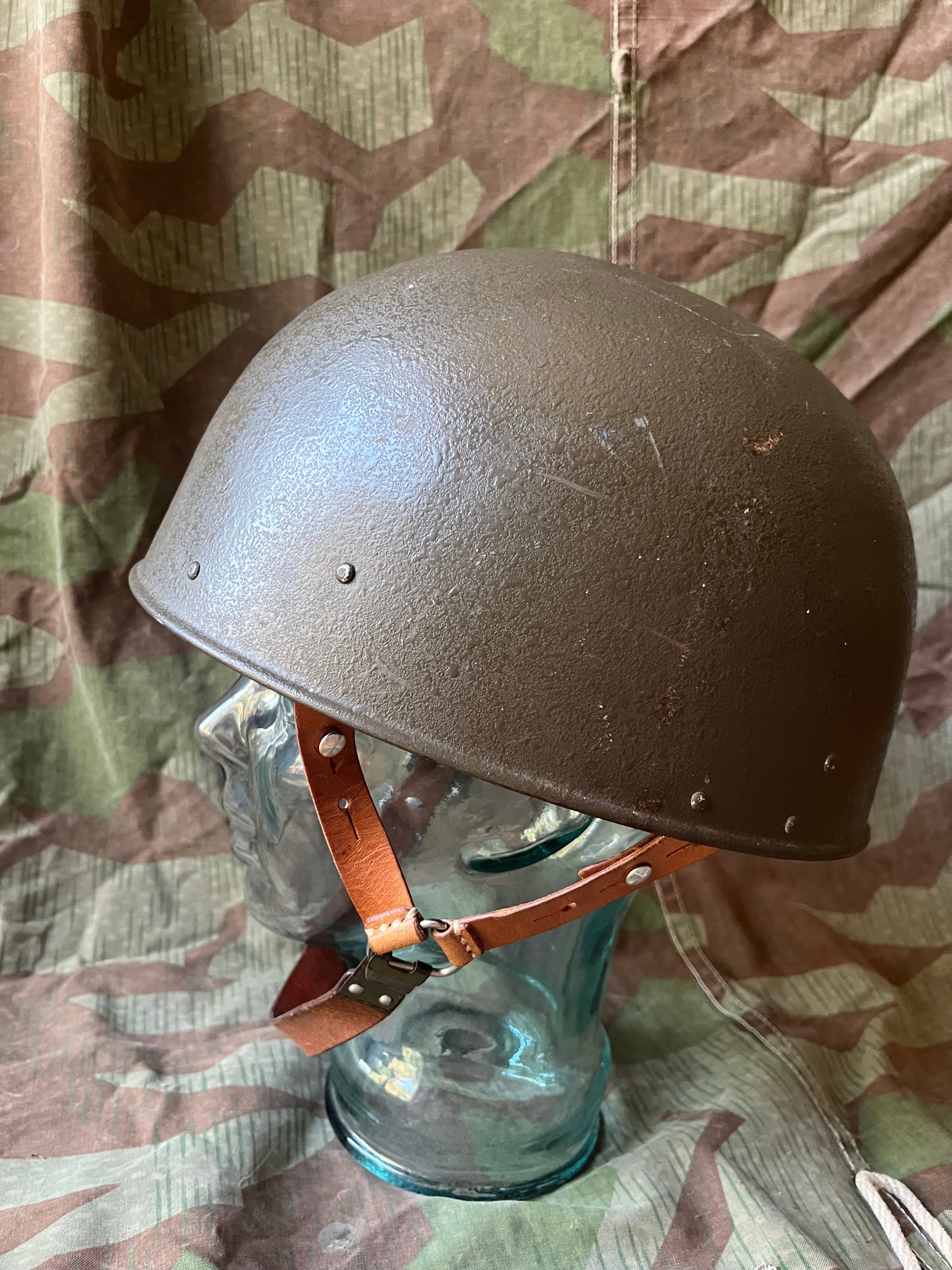Cold War Swiss army armored mobile motorized troops tanker helmet helmet shell uniform soldier