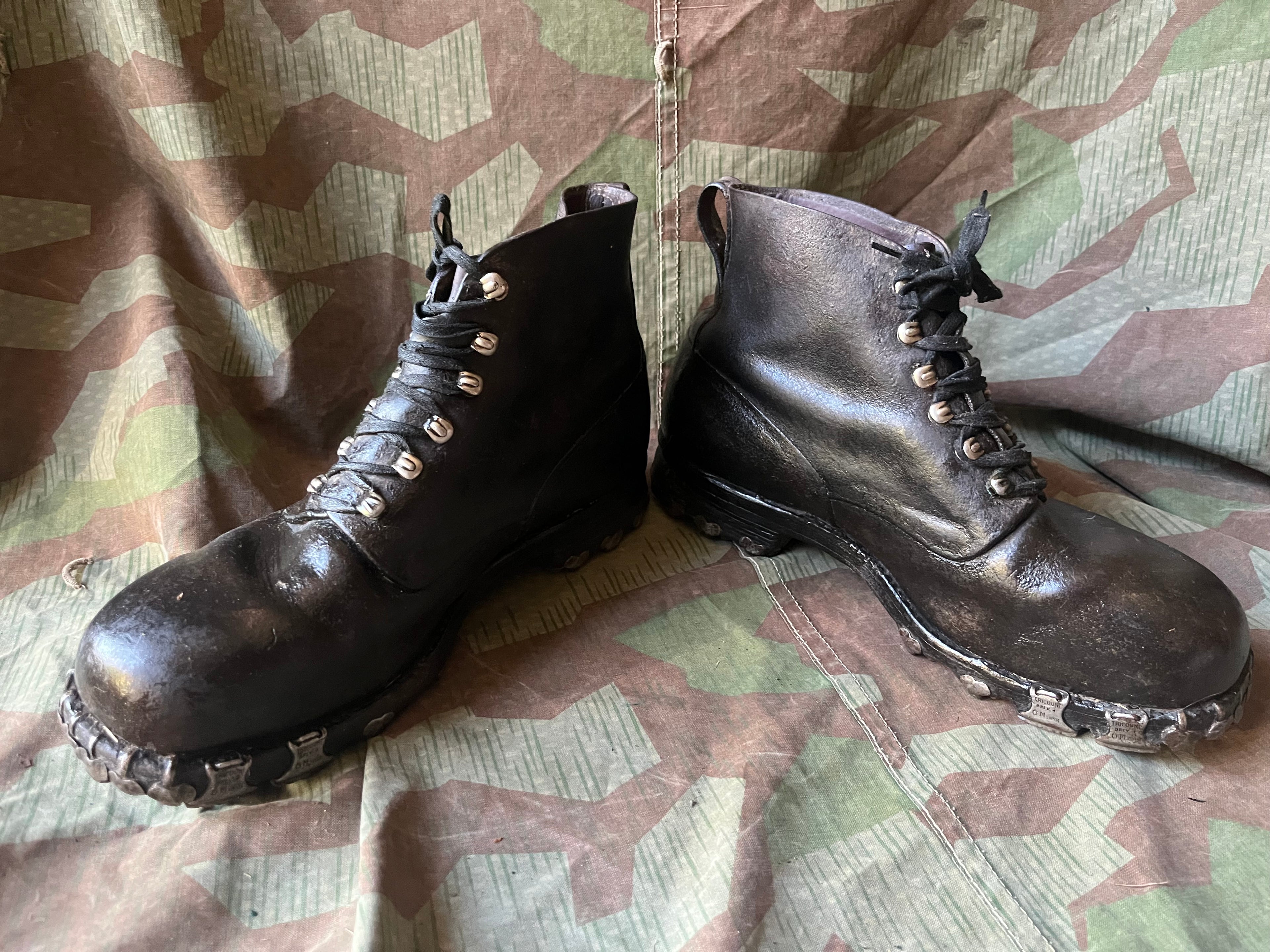 Cold War Swiss army shoes tricouni nails boots uniform soldier