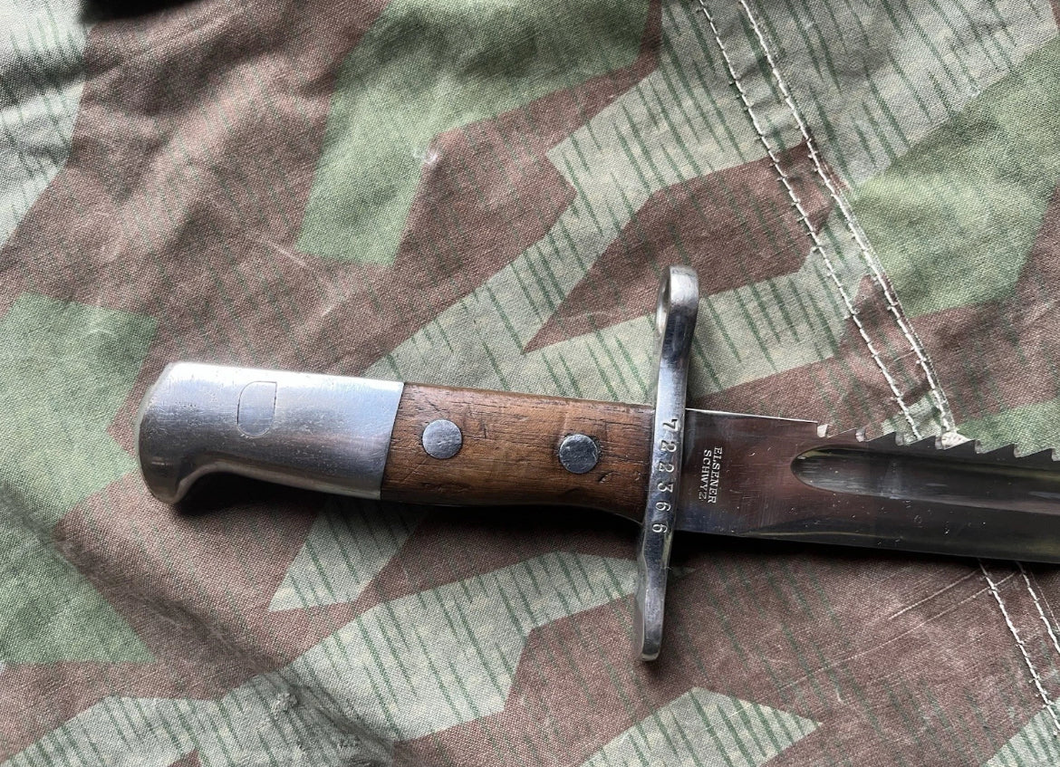 WW1/interwar/WW2 Swiss army long saw bayonet with case blade artillery sappers model 1914 uniform soldier