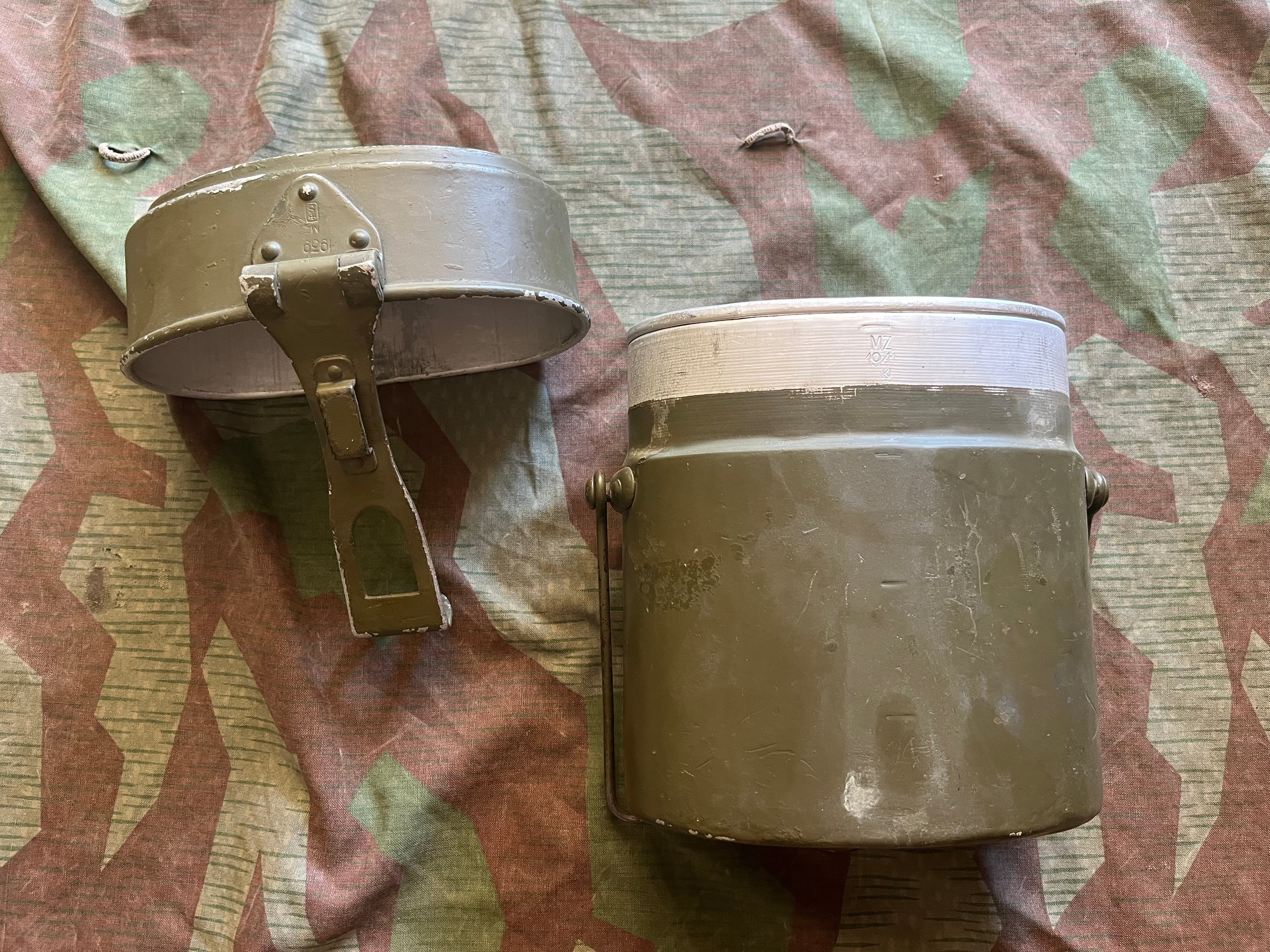 WW2 Swiss army mess tin eating equipment bowl kit field gear uniform soldier
