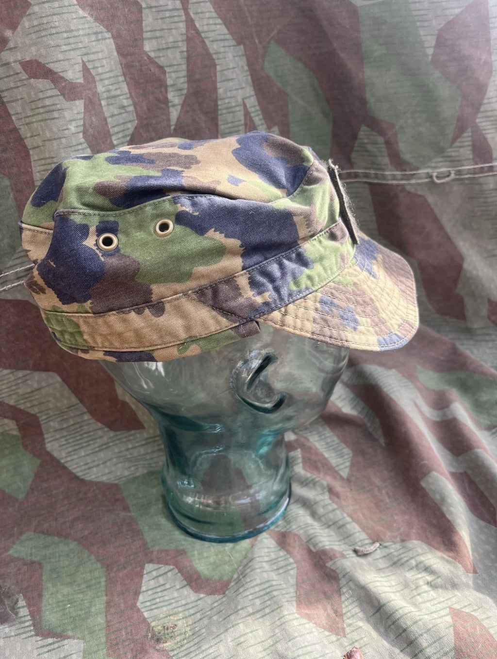 Modern Swiss army field cap visor hat sergeant major NCO uniform taz 90 camo