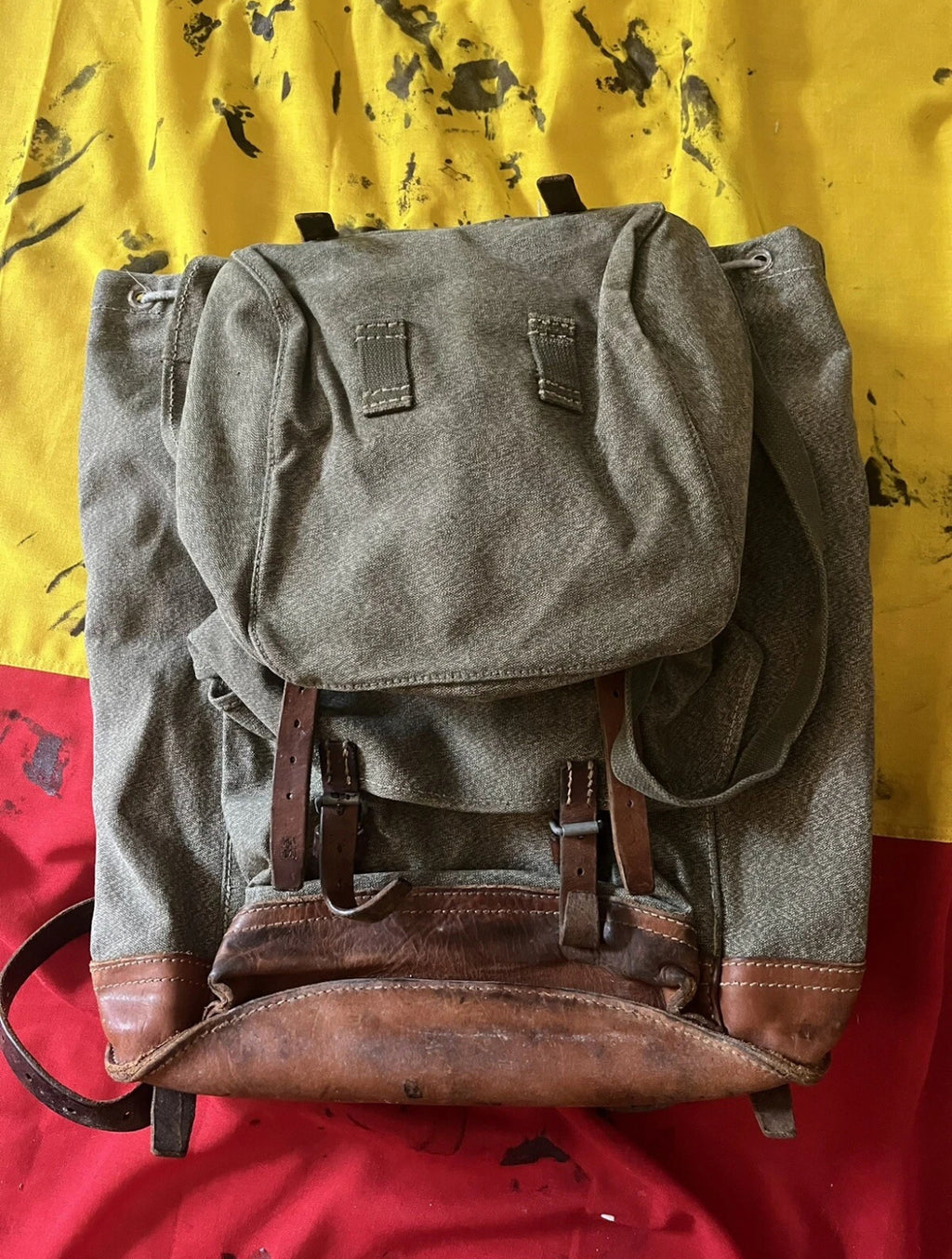 Cold War Swiss army complète backpack set infantry mountain haversack salt and pepper Breadbag soldier