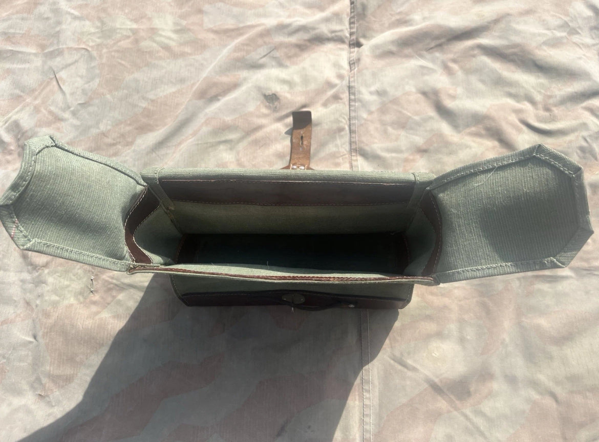 Cold War Swiss army extra ammo bag gear uniform soldier