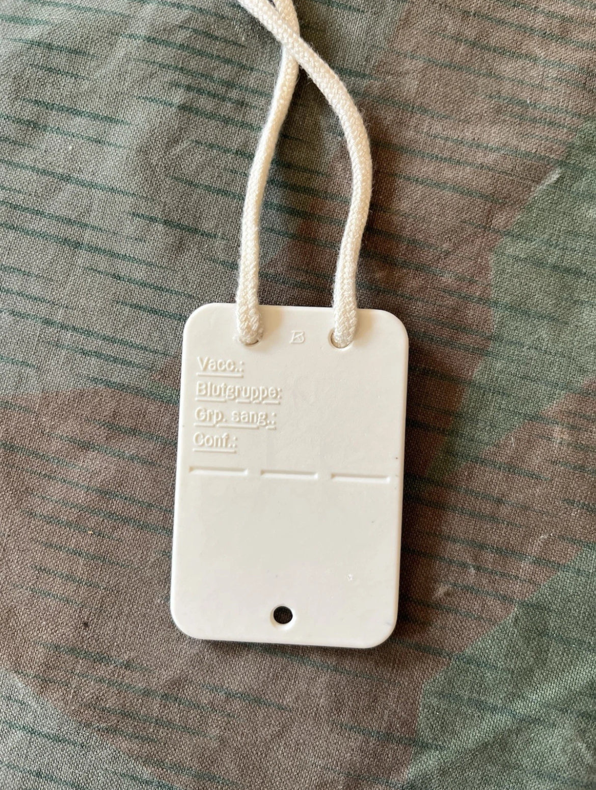 WW2 Swiss army blank dog tags grabstein ID identification tags uniform soldier