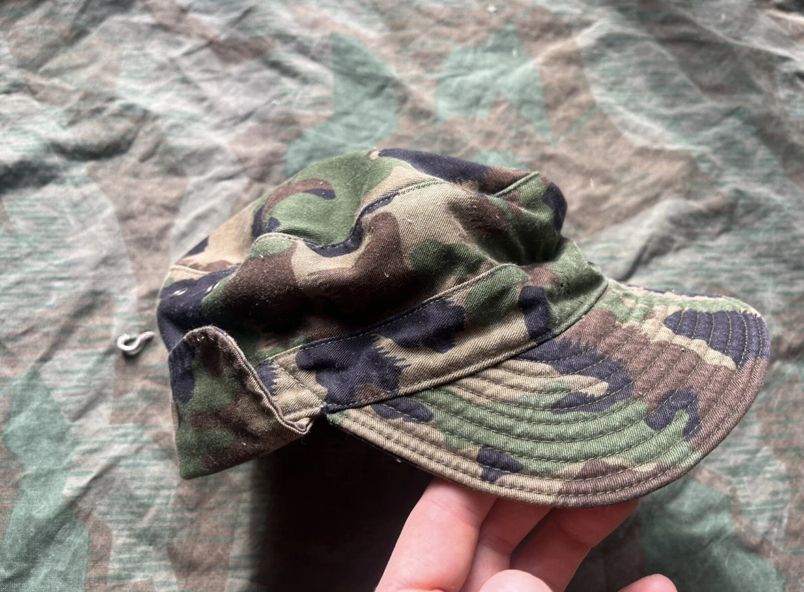 Modern Swiss army field combat uniform complete taz 90 camo jacket pants cap early model