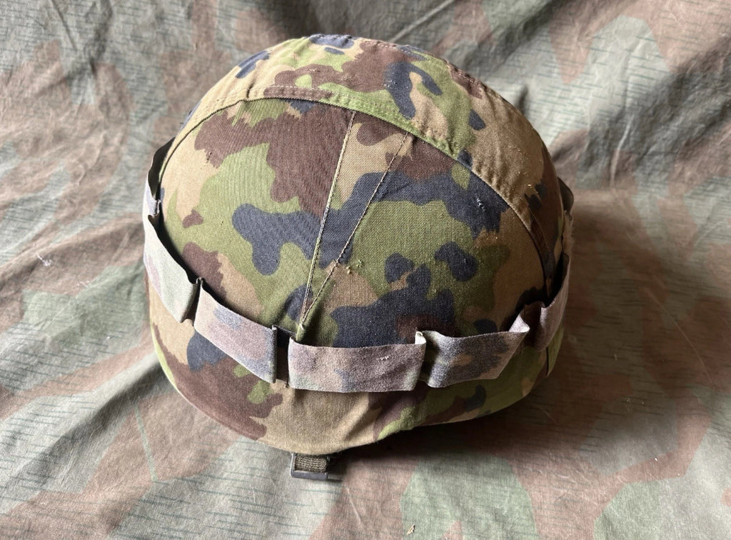 Modern Swiss army uniform field combat Kevlar helmet schuberth taz 90 soldier