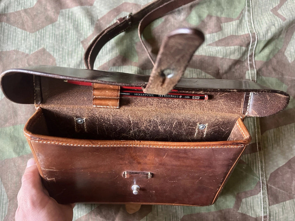 Cold War Swiss army leather bag satchel officer NCO uniform