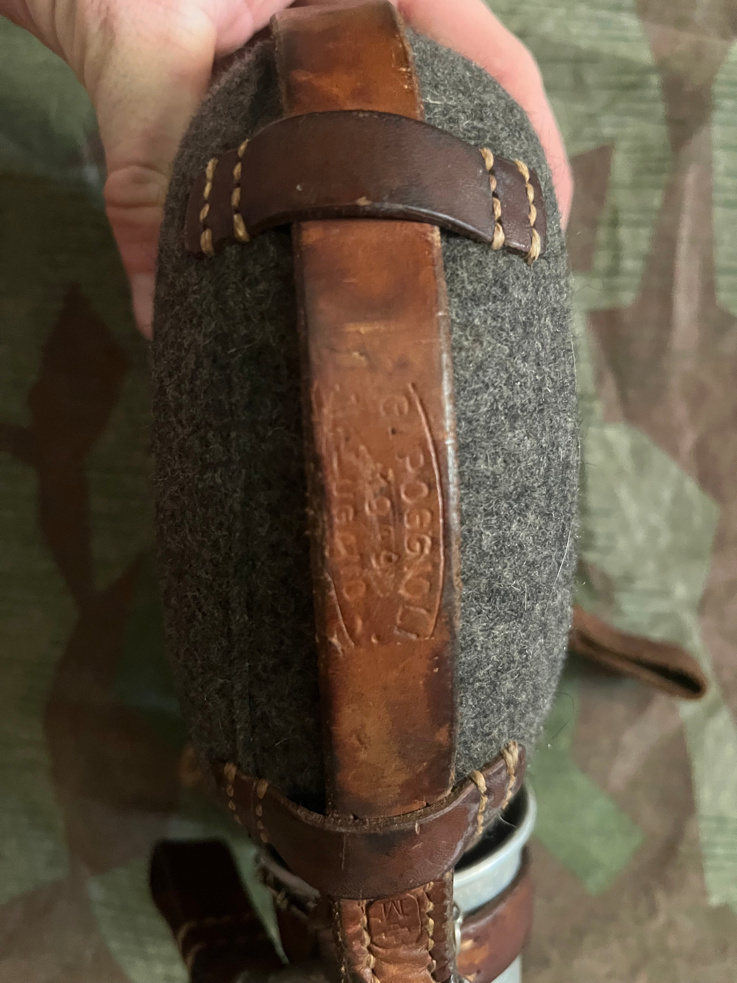 WW2/cold war Swiss army canteen medics medical troops water bottle uniform soldier