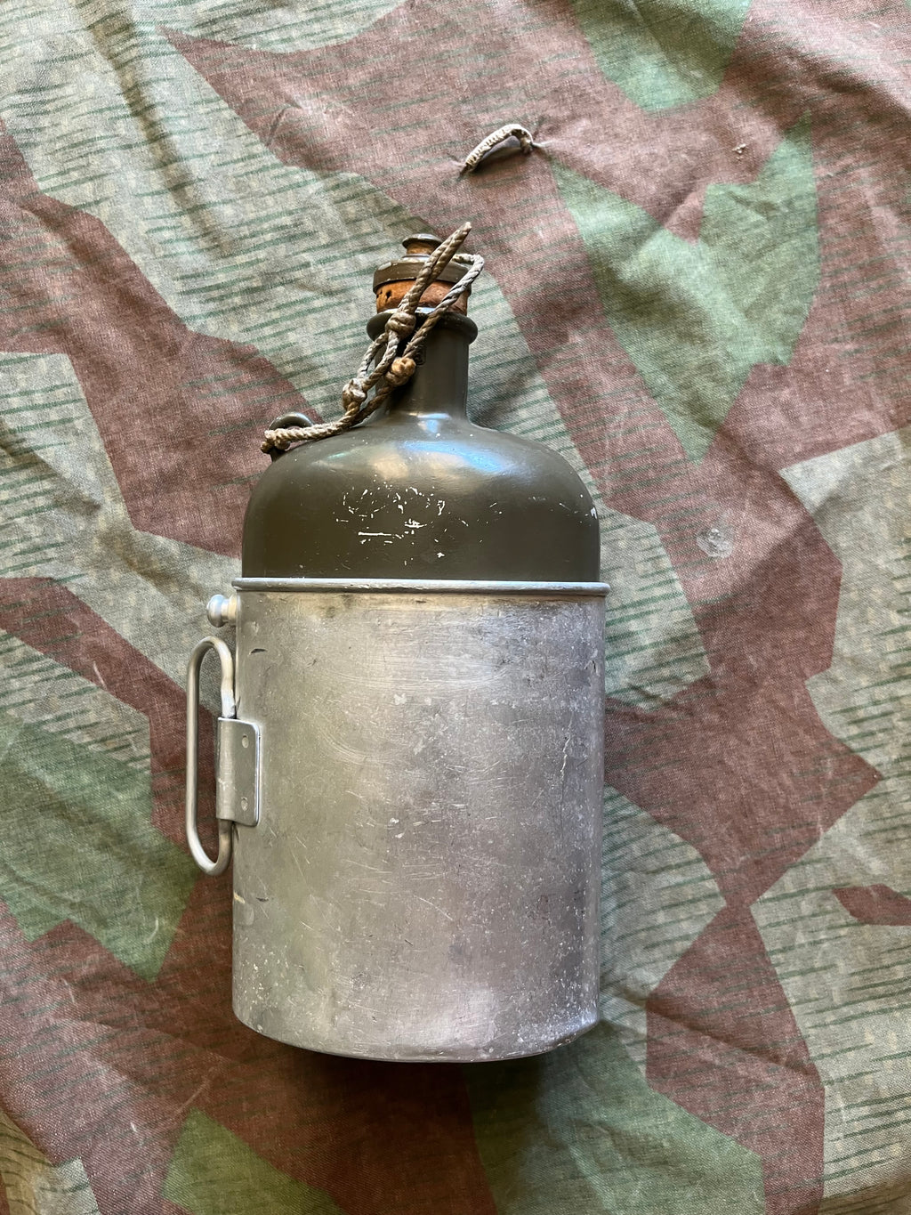 WW2 Swiss army canteen water bottle uniform soldier all troops