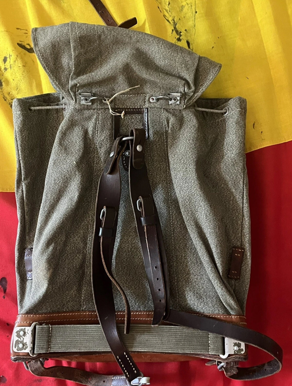 Cold War Swiss army complète backpack set infantry mountain haversack salt and pepper Breadbag soldier