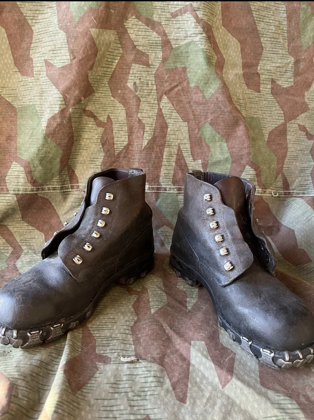 Cold War Swiss army shoes tricouni nails boots uniform soldier