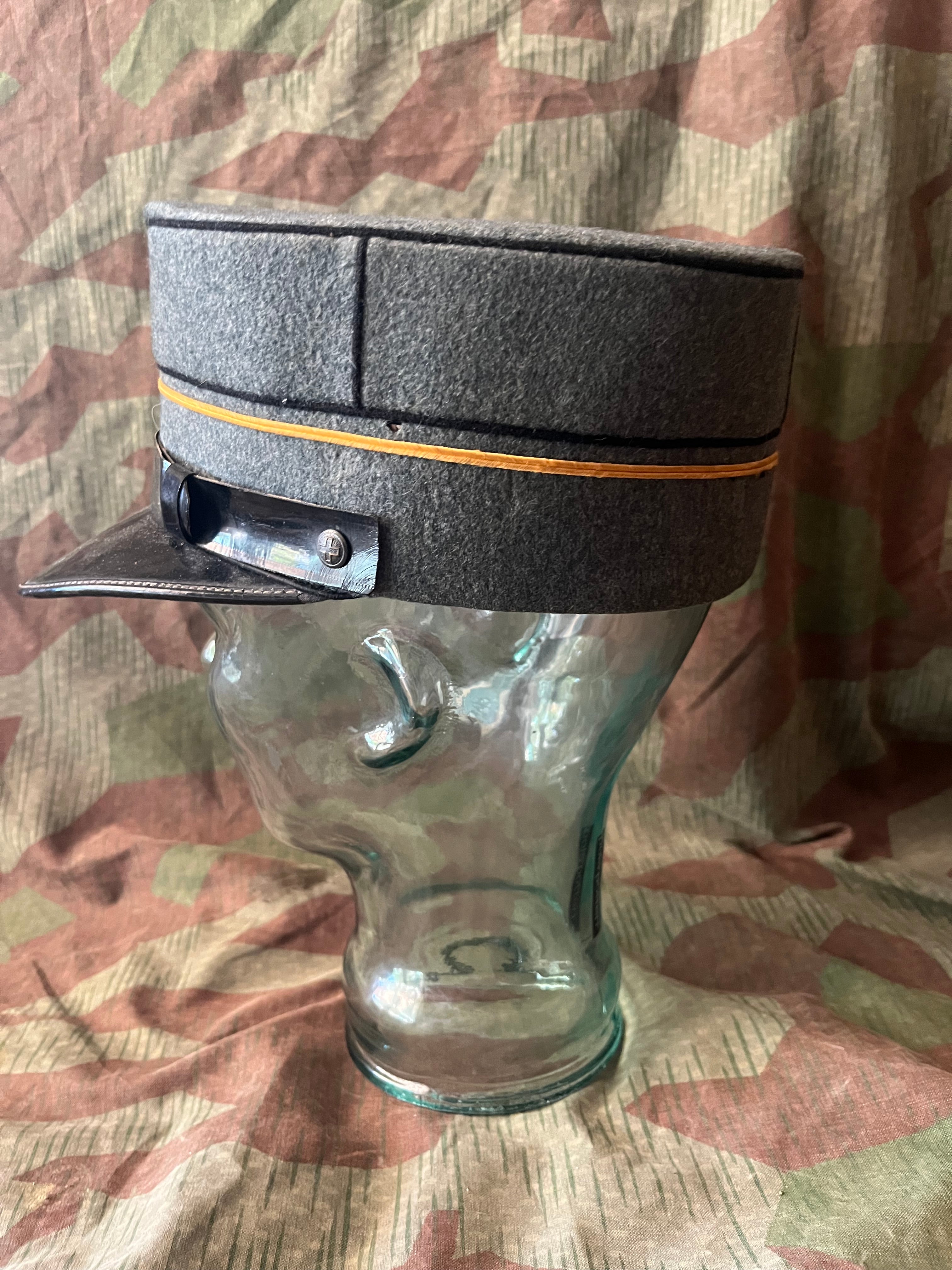 Cold War Swiss army lieutenant officer visor cap hat kepi uniform ord.1949