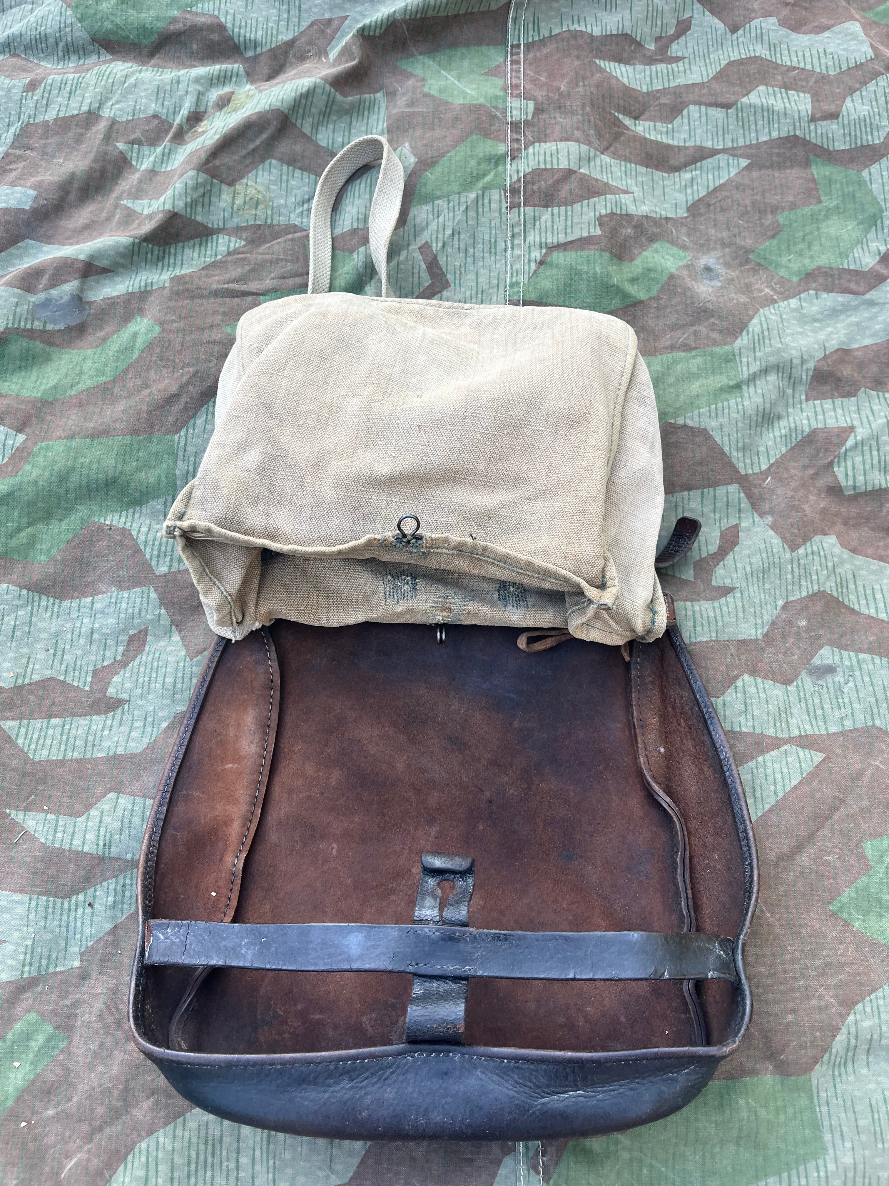 19th century/WW1 Swiss army Breadbag pack leather infantry gear uniform soldier