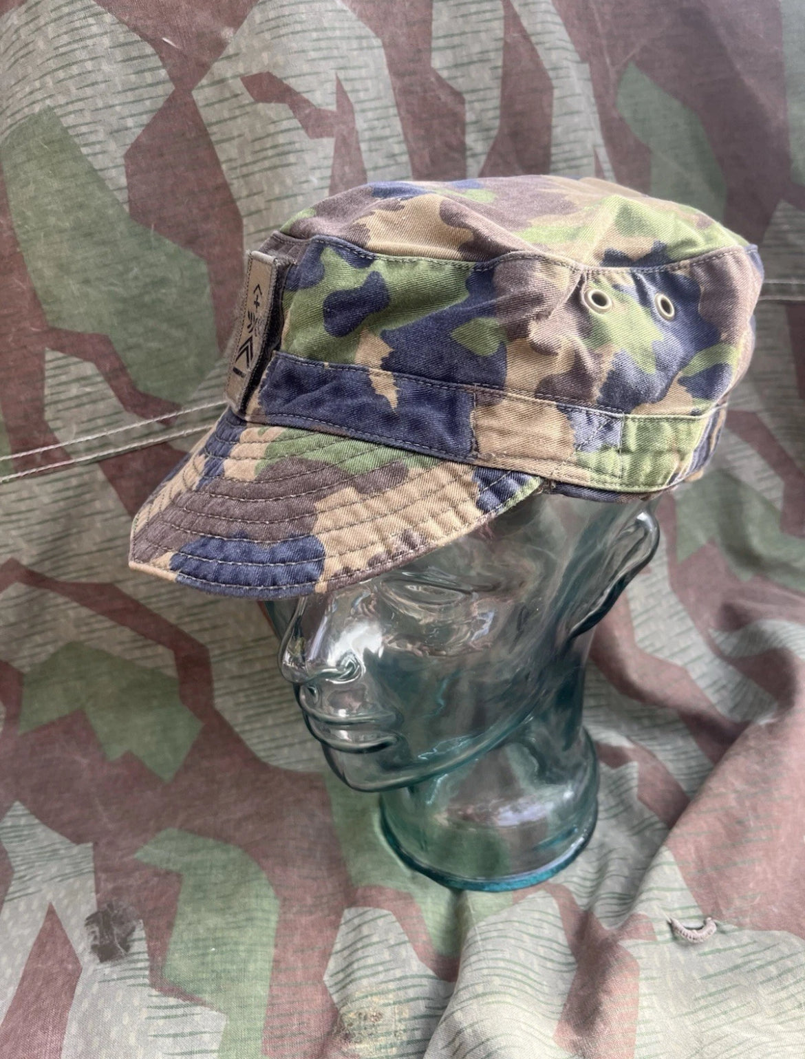 Modern Swiss army field cap visor hat sergeant major NCO uniform taz 90 camo