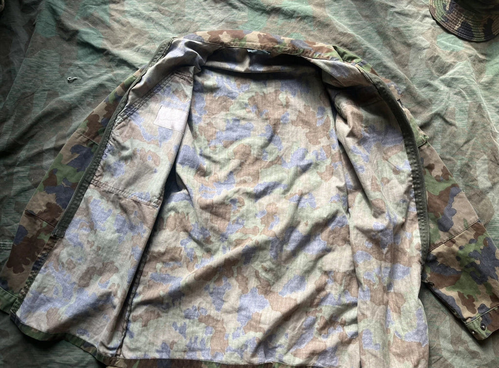 Modern Swiss army field combat uniform complete taz 90 camo jacket pants cap early model