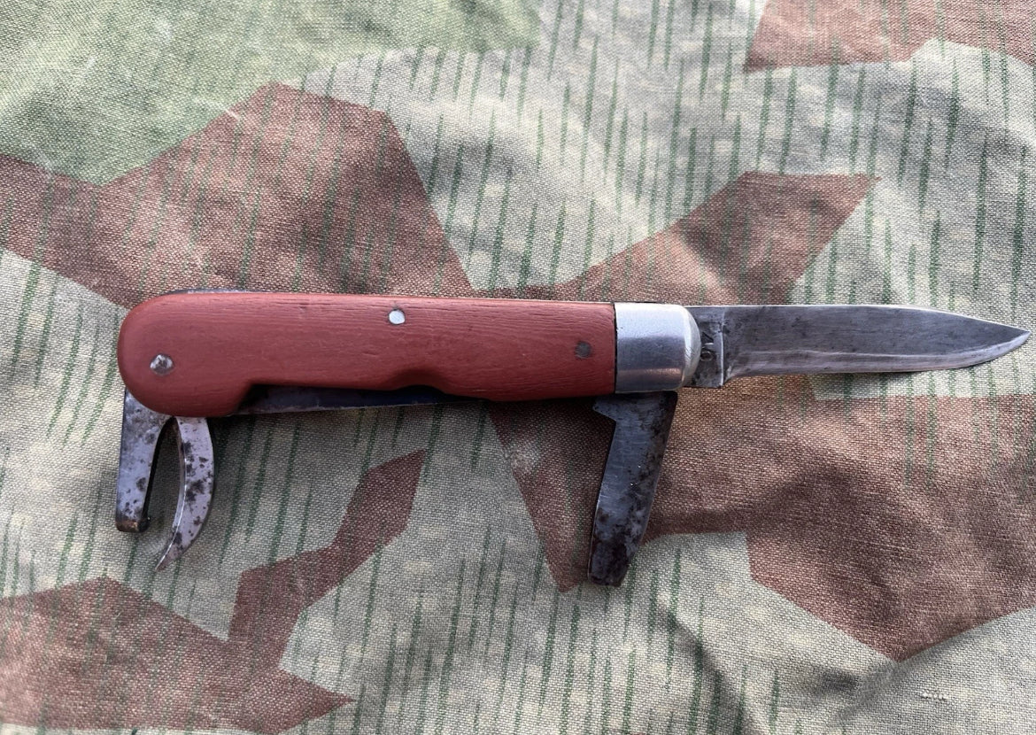 WW2 Swiss army pocket knife blade tool wenger uniform soldier