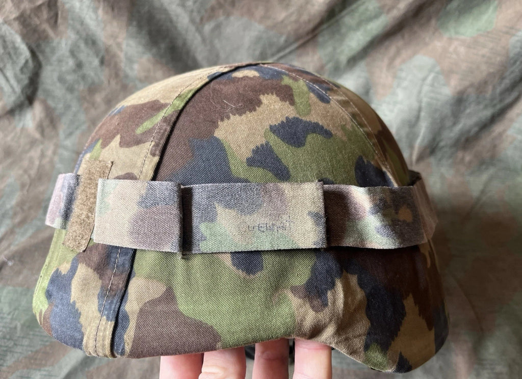 Modern Swiss army uniform field combat Kevlar helmet schuberth taz 90 soldier