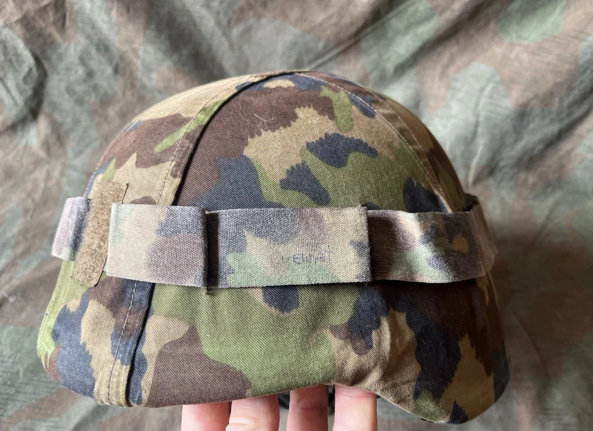 Modern Swiss army uniform field combat Kevlar helmet schuberth taz 90 soldier